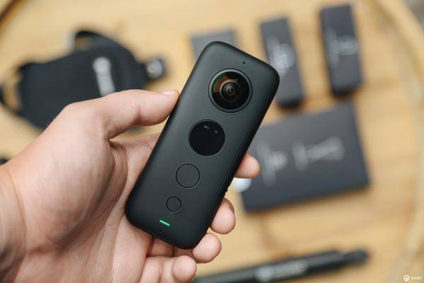 Insta360 ONE X，一臺全景相機的 N 種玩法