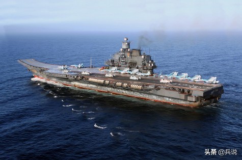 俄罗斯唯一航母成沉重负担，普京：虽然冒黑烟，也是咱的宝